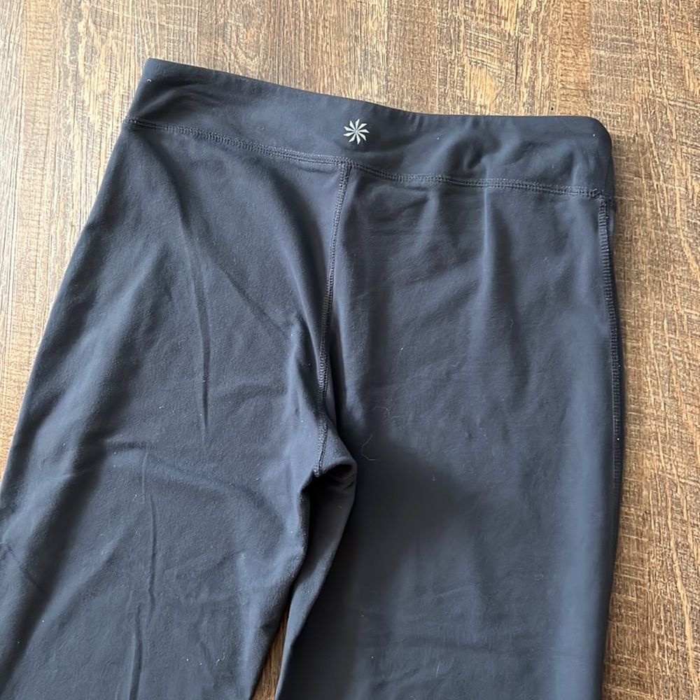 Athleta Womens sz Lg Wide Leg Capri Exercise Workout Pants Gray